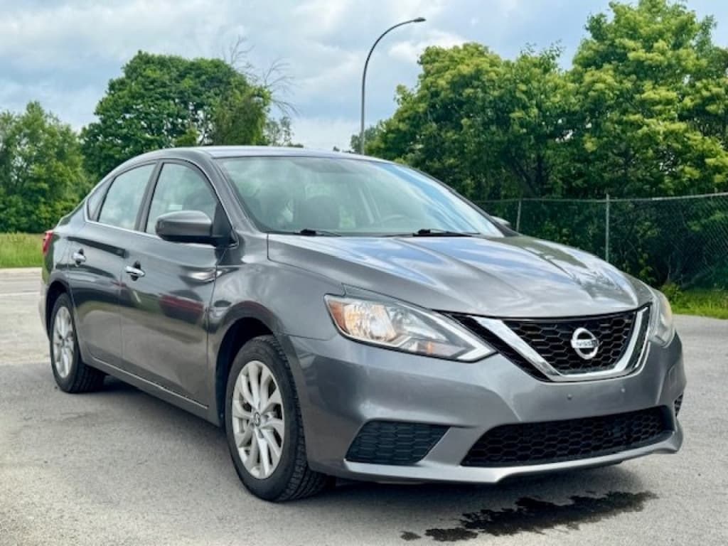 2016 Nissan Sentra SV/S/SR/SL thumbnail 4