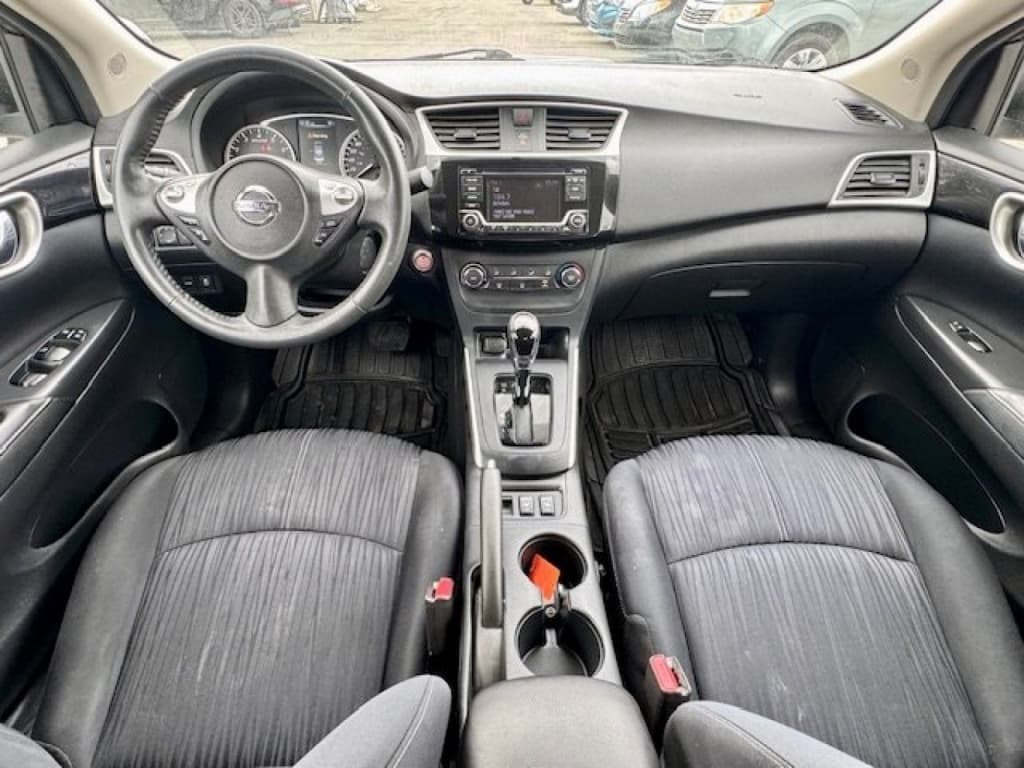 2016 Nissan Sentra SV/S/SR/SL thumbnail 10