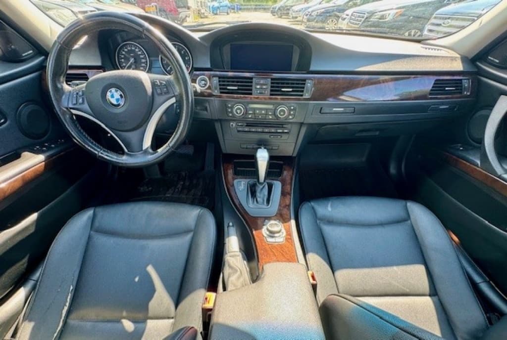 2011 BMW 3 Series 328i xDrive Édition thumbnail 11