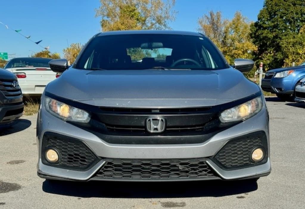 2018 Honda Civic Hatchback LX thumbnail 2