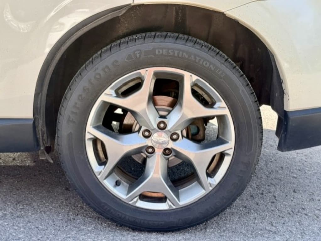 2015 Subaru Forester i Limited thumbnail 3