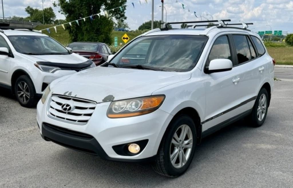 2011 Hyundai Santa Fe GL Sport thumbnail 2